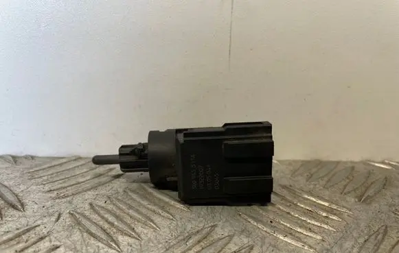 Audi A6 S6 C6 4F Brake pedal sensor switch 3B0945511A 3B0945511