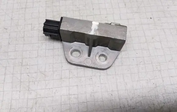 Nissan X-Trail T30 Airbag deployment crash/impact sensor