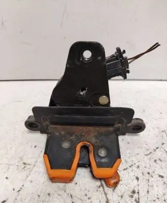 Skoda Fabia Mk1 (6Y) Tailgate/trunk/boot lock/catch/latch 6Y9827501K