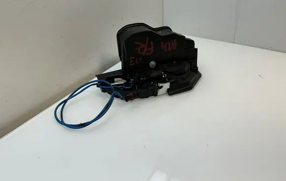 BMW 6 F06 Gran coupe Rear door lock 7276321