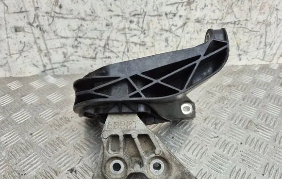 Peugeot 308 Engine mount bracket EB2PT 008956 091622
