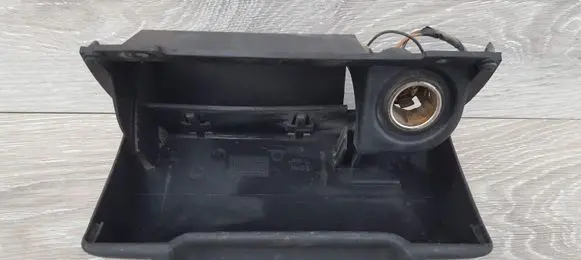Opel Corsa B Car ashtray 008262672