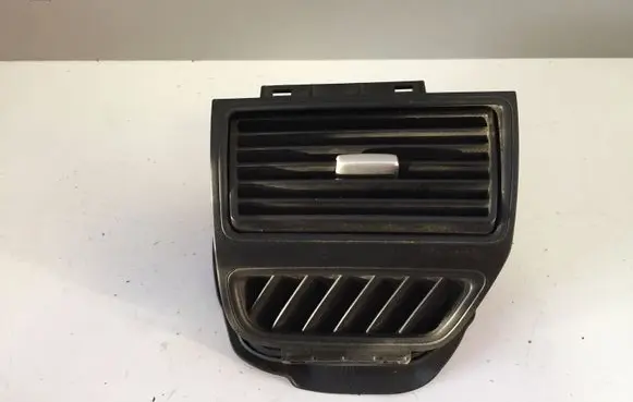 Fiat Punto (199) Dash center air vent grill
