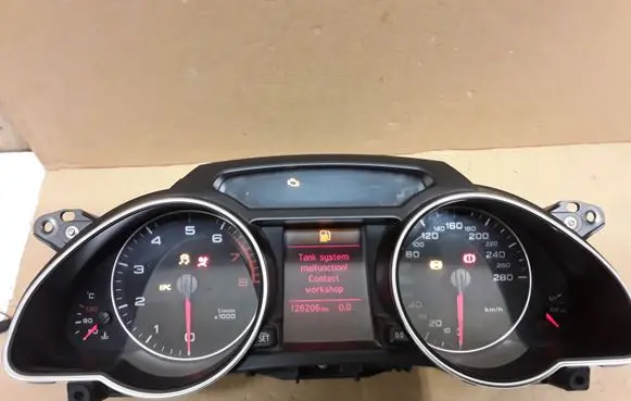 Audi A5 8T 8F Speedometer (instrument cluster) 8T0920901D
