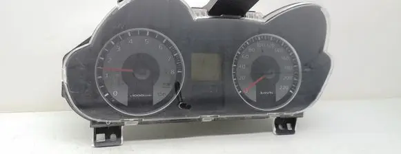 Mitsubishi Colt Speedometer (instrument cluster) 8100B081
