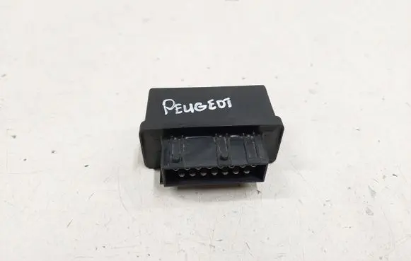Peugeot 308 Glow plug pre-heat relay 240107