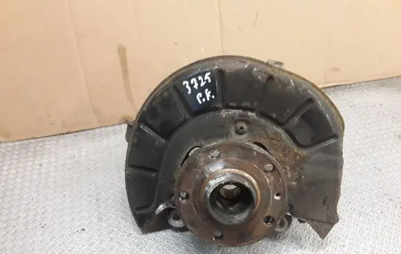 Volkswagen PASSAT B6 Front wheel hub spindle knuckle