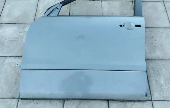 Suzuki Grand Vitara II Front door 6800265844