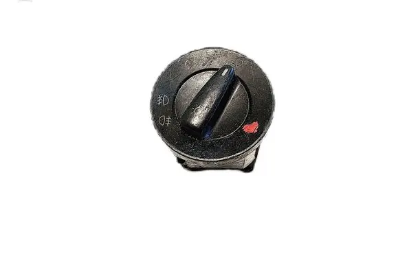 Volkswagen Golf IV Light switch 1C0941531A