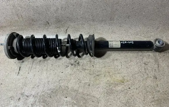BMW 5 G30 G31 Rear shock absorber/damper 6866615