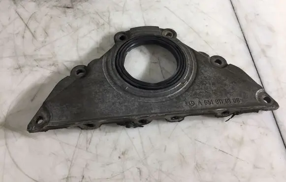Mercedes-Benz Sprinter W906 other engine part A6510110108