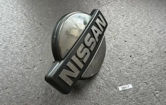 Nissan Patrol Y60 Manufacturer badge logo/emblem 6289120J01