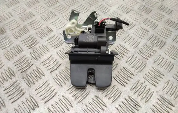 Skoda Octavia Mk4 Tailgate/trunk/boot lock/catch/latch 654827505 5E7827520