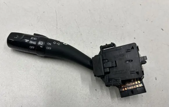 KIA Carens II Indicator stalk 202004729