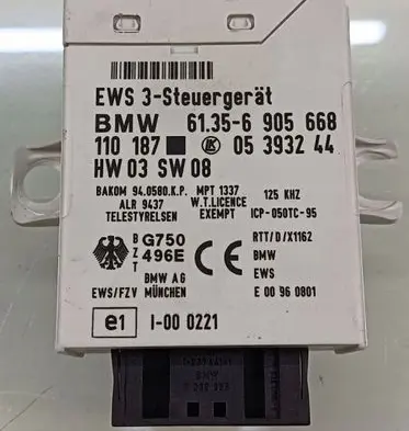 BMW 5 E39 Trunk lid opening control unit
