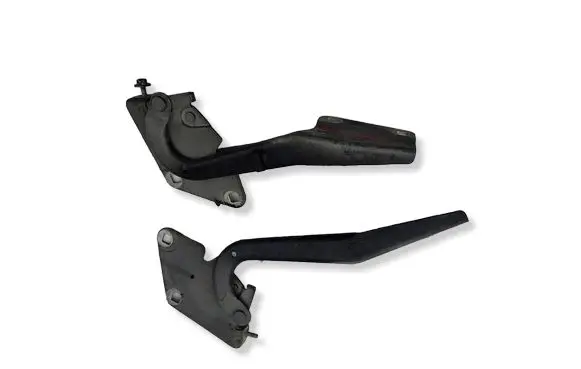 Renault Megane III Engine bonnet/hood hinges 