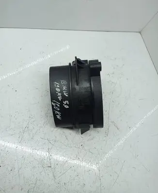 BMW 5 E39 Mass air flow meter 0928400468