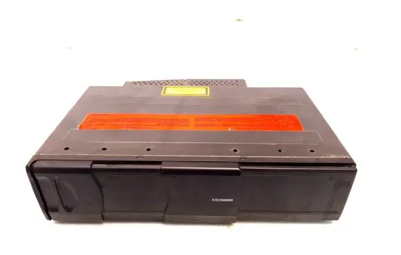 BMW 3 E90 E91 CD/DVD changer 9133083 021007