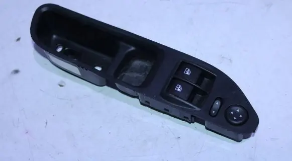 Fiat Tipo Electric window control switch