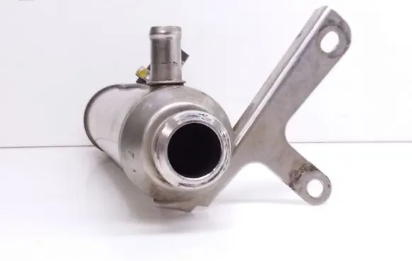 Opel Vectra C EGR valve cooler FGP55182589