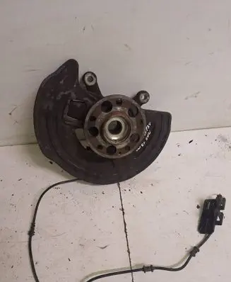 Mercedes-Benz A W176 Front wheel hub