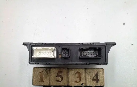 Peugeot 607 Engine control unit/module 0263004089