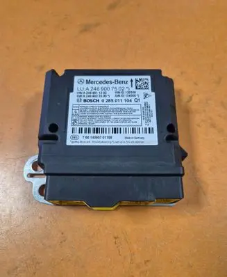 Mercedes-Benz B W246 W242 Airbag control unit/module A2469007502 A2469011202