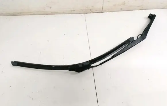 Chrysler 300 - 300C Front wiper blade arm
