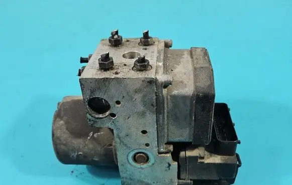 Volkswagen PASSAT B5.5 ABS Pump 0273004358 IMPRK1572292