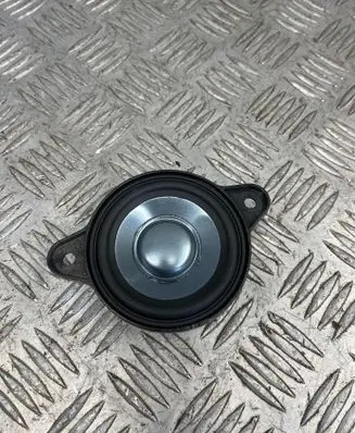 Mercedes-Benz C W204 Front door speaker A2048202302