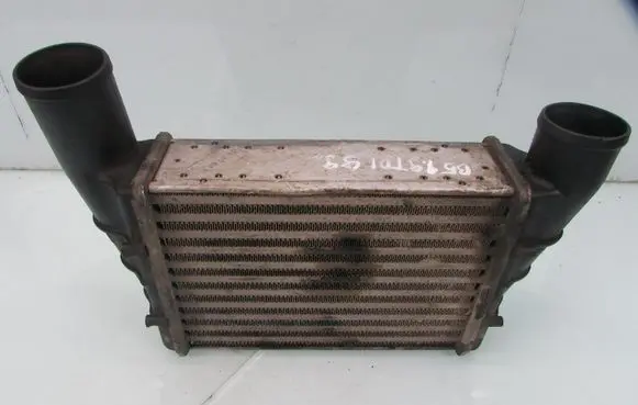 Volkswagen PASSAT B5 Intercooler radiator 058145805A