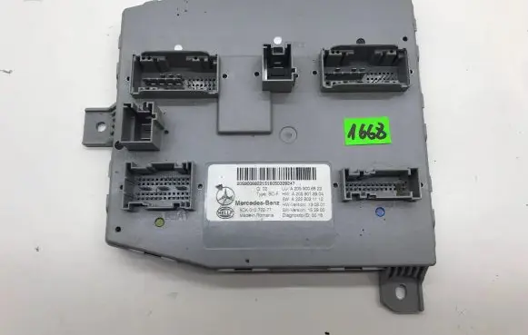 Mercedes-Benz C W205 Comfort/convenience module A2059006822 A2059013904 A2229021112