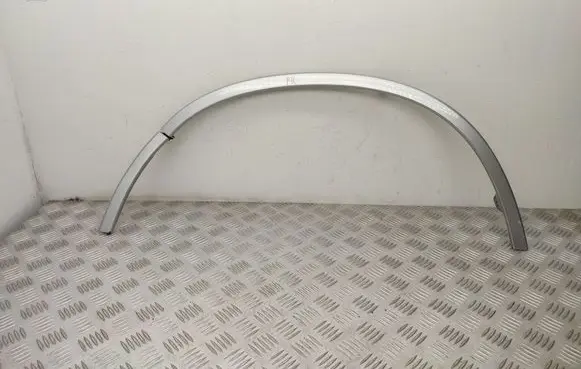 Honda CR-V Front arch trim 74165SWWA001