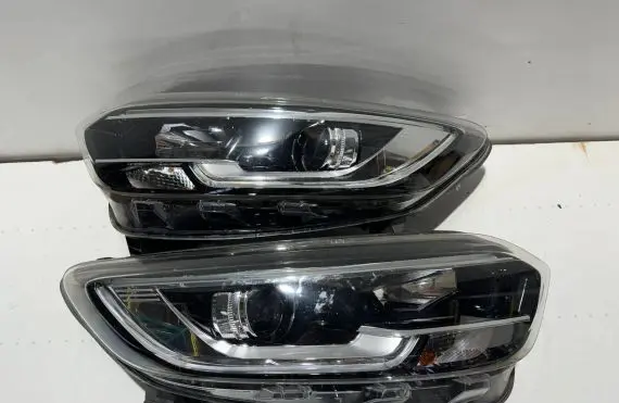 Renault Kadjar Headlights/headlamps set 260609857R 260101096R