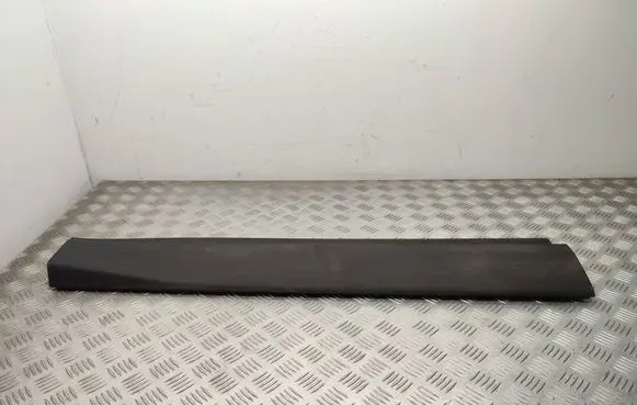 Hyundai Santa Fe Front door trim (molding) 877212W000