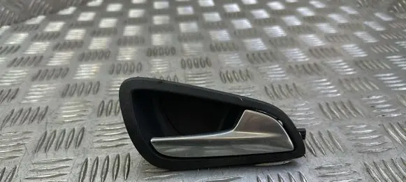 Ford Focus Front door interior handle AM51U22600BEW