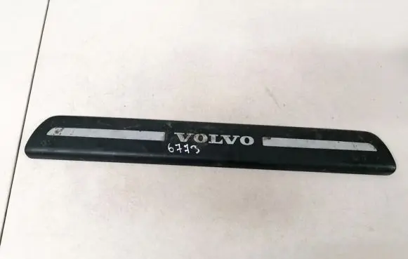 Volvo V50 Front sill trim cover 08622671