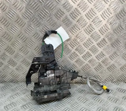 Mercedes-Benz E W213 Front door lock A2220063999 A0997201800