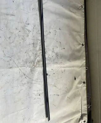 BMW 6 E63 E64 Rubber seal front coupe door window 7008578
