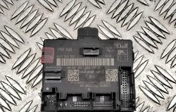 Audi Q5 SQ5 Door control unit/module 8W1959592J 8W1959592