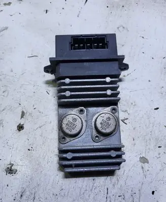 Renault Scenic I Heater blower fan relay 73412602