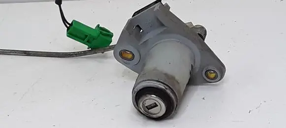 Saab 9-3 Ver1 Tailgate exterior lock 