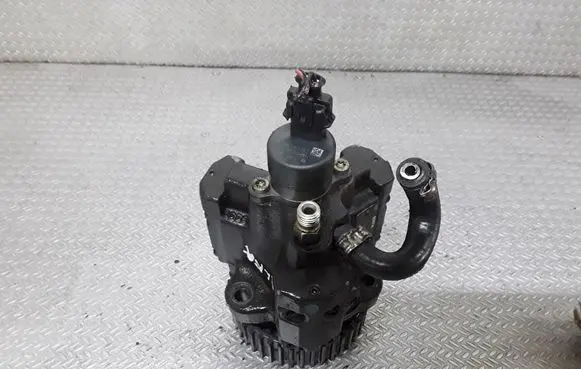Alfa Romeo 156 Fuel injection high pressure pump 0445010007