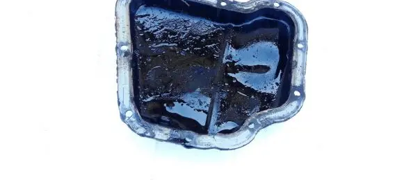 Mitsubishi Carisma Oil sump