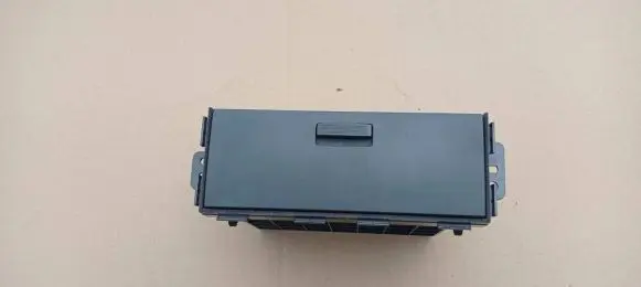 Chevrolet Captiva Glove box