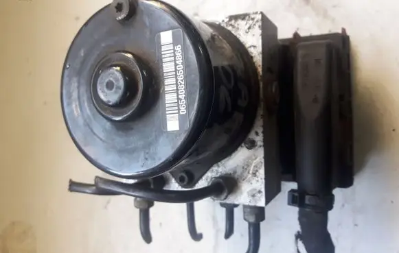 Opel Zafira B ABS Pump 00403046E0