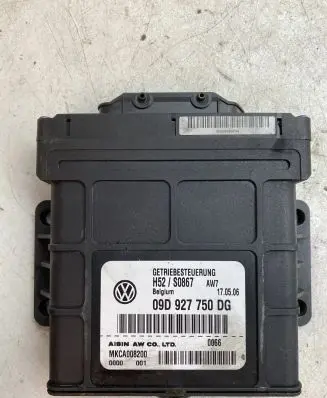 Audi Q7 4L Gearbox control unit/module 09D927750DG