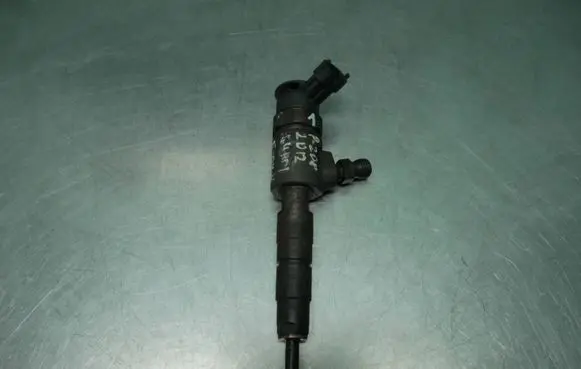 Peugeot 208 Fuel injector 0445110339