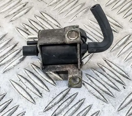 Mercedes-Benz SLC C107 Turbo solenoid valve 0015406897