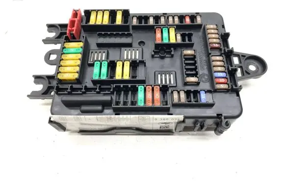 BMW 4 F32 F33 Fuse module 9389074 938907401